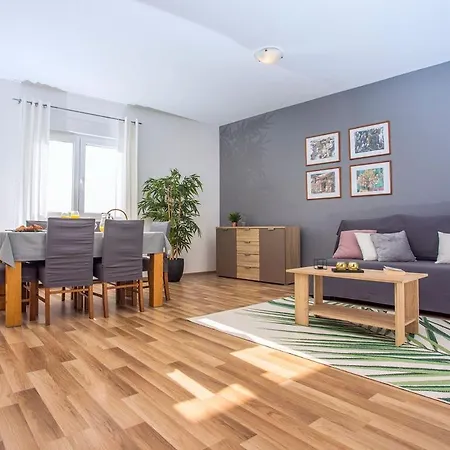 Nicca Lokva Rogoznica